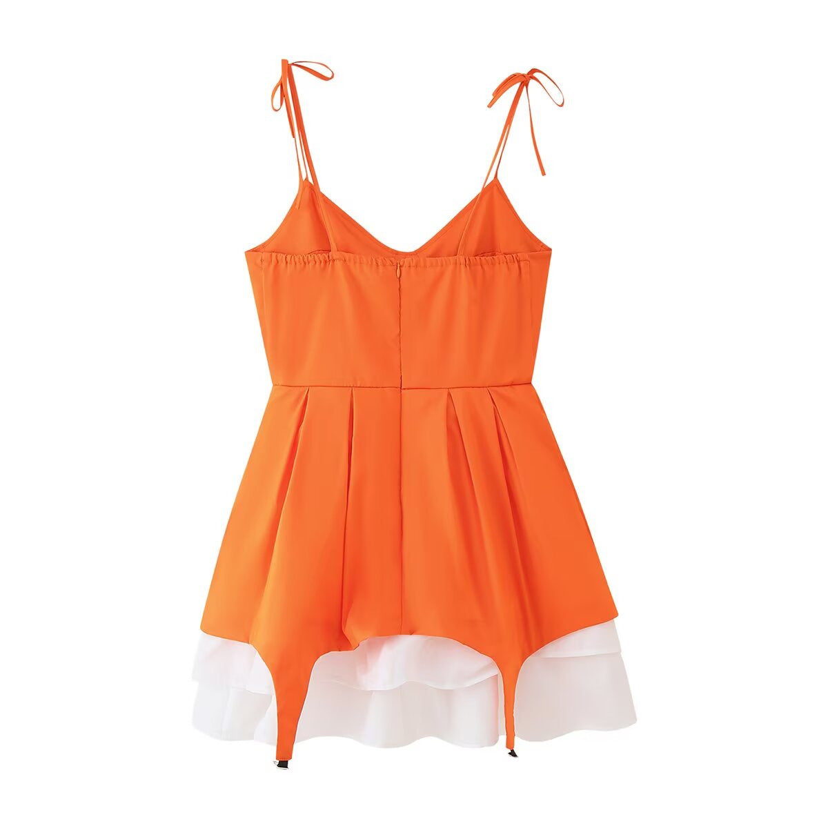 Robe d'été femme avec un ourlet froncé volumineux et des bretelles spaghetti ajustables Chic und Stil