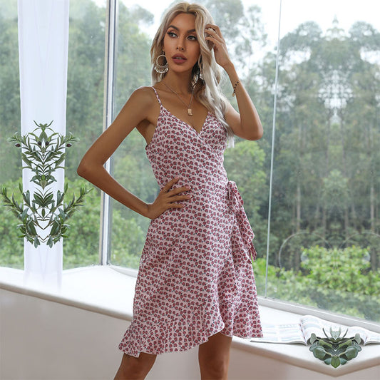 Robe portefeuille pour femmes avec bordure à volants et lien ajustable Chic und Stil