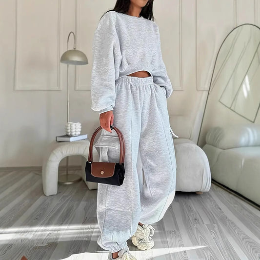 Ensemble de joggings surdimensionnés et de pull court confortable pour femmes Chic und Stil