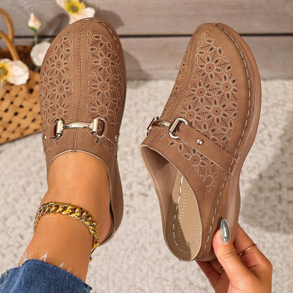 Sabots confortables pour femmes avec application florale Chic und Stil