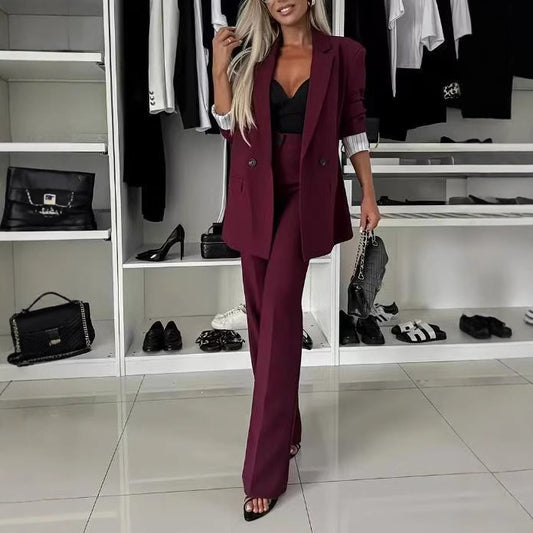 Women elegant and modern suit set with wide leg pants and fitted blazer Chic und Stil