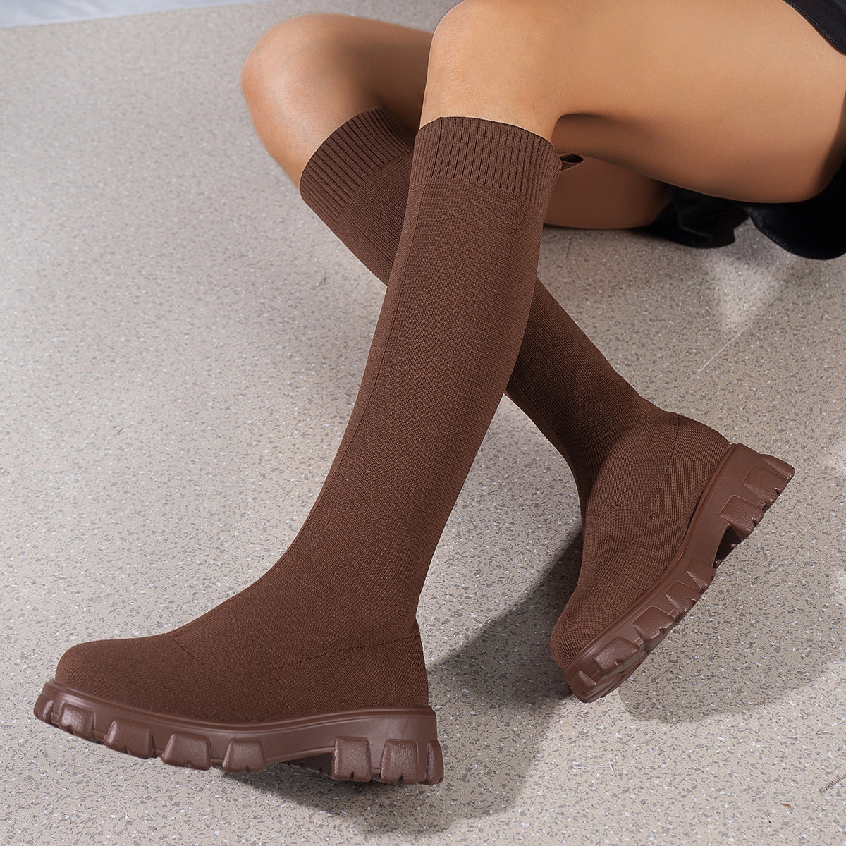 Bottes en tricot hautes pour femmes avec semelle profilée antidérapante et tige élastique Chic und Stil