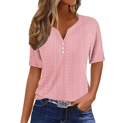 Chemise à manches courtes pour femmes avec détails de boutons et fine structure en mailles plongeantes Chic und Stil