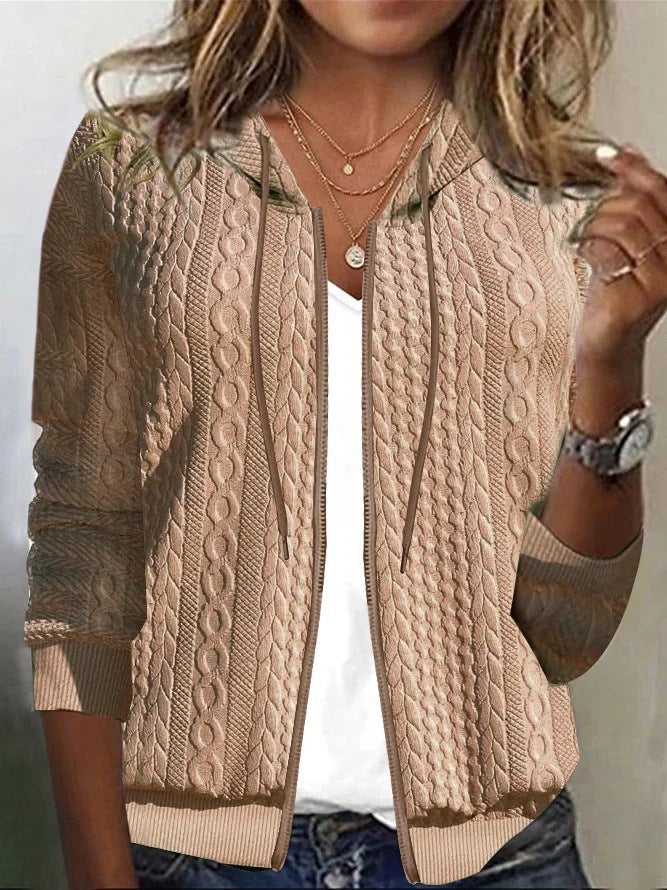 Veste en tricot pour femmes avec capuche et élégant motif en torsades Chic und Stil