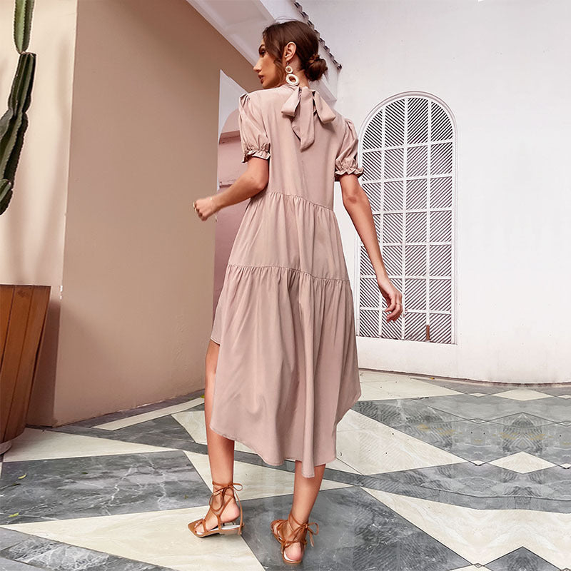 Robe à volants asymétrique fluide pour femmes avec manches bouffantes Chic und Stil