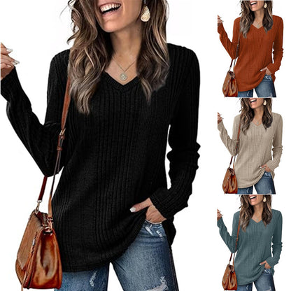 Pull féminin à col en V à la mode avec structure en côtes Chic und Stil