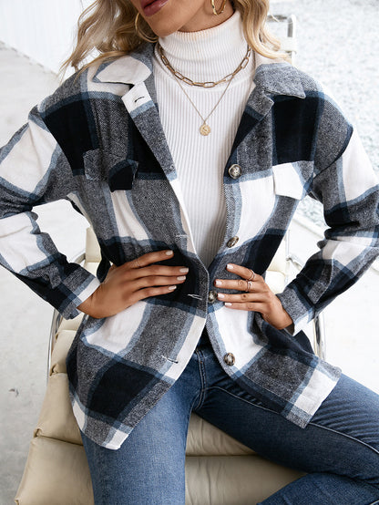 Chemise à carreaux pour femmes avec poches et coupe tendance Chic und Stil