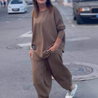 Casual set for women with wide pants and comfortable top Chic and Style