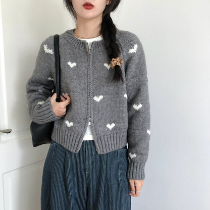 Dames confortable cardigan avec motif en cœur et détail élégant de boutons Chic und Stil