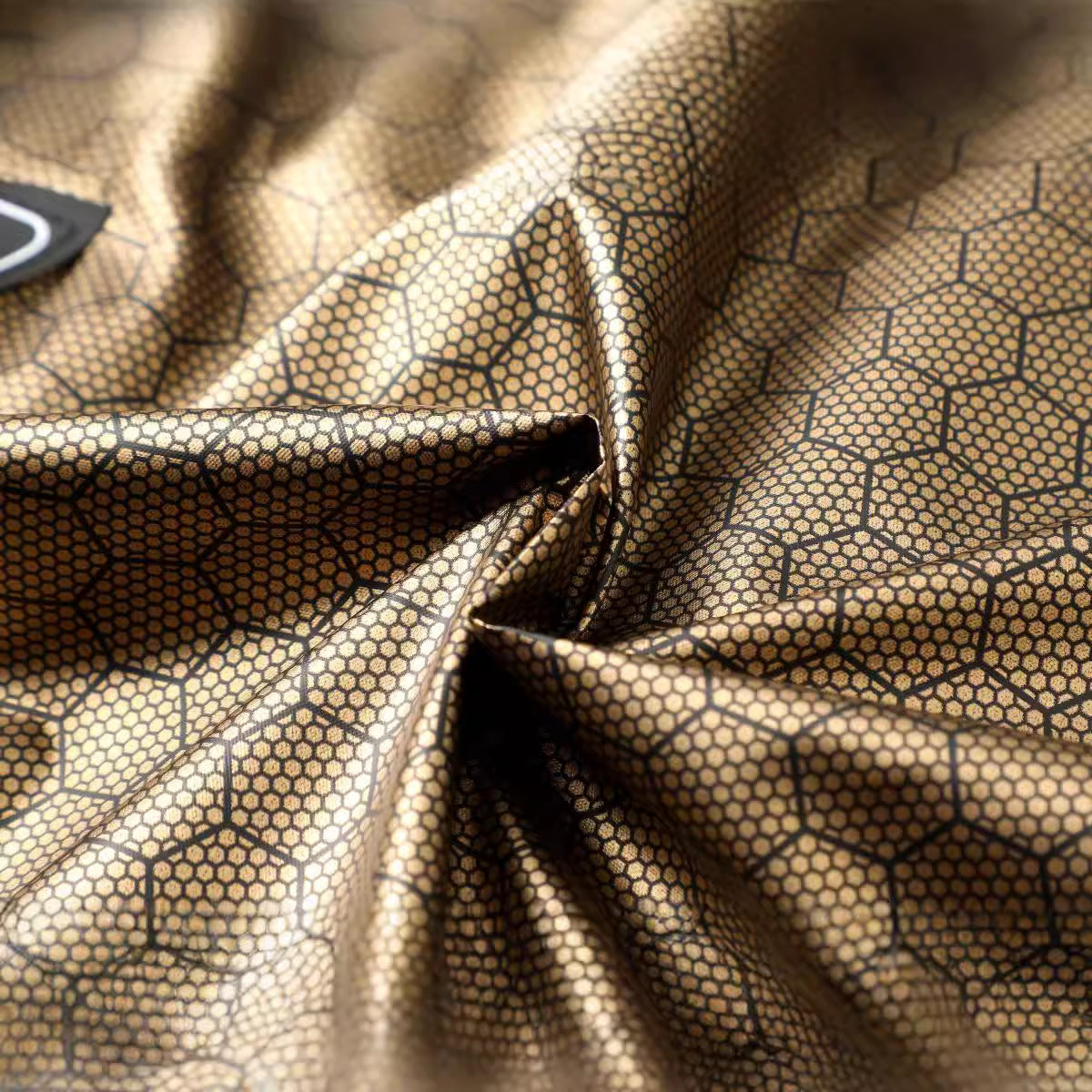 Functional windbreaker jacket for men with versatile pockets Chic and Style