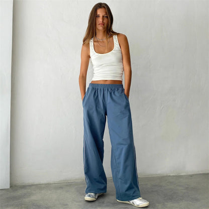 Wide leisure pants for women with side stripes and an elastic waist Chic and Style