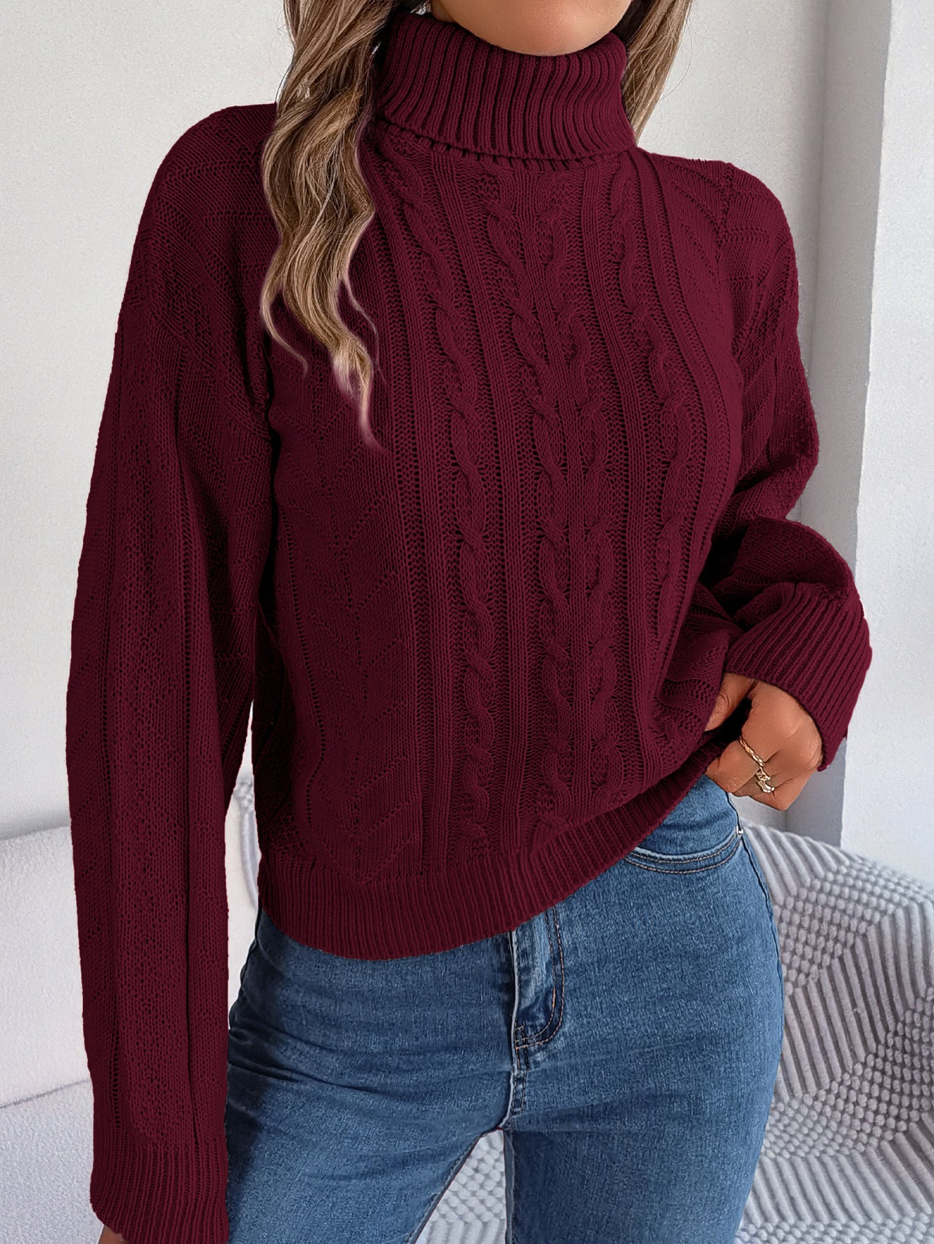 Dames Pull en tricot confortable avec col montant et motif torsadé Chic und Stil
