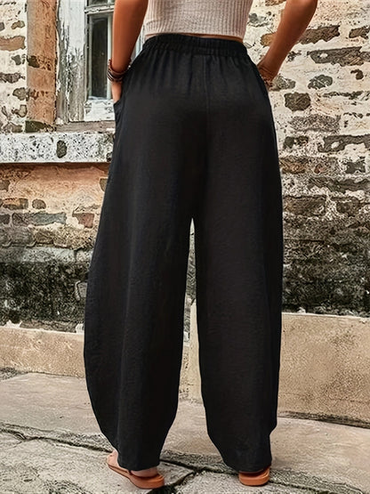 Wide Palazzo pants for women with side pockets and artistic detail Chic und Stil