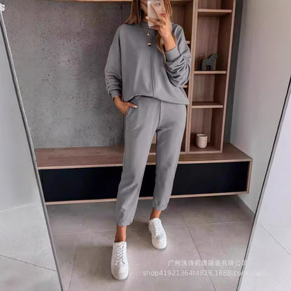 Chic and Style women's casual sweatshirt and jogger pants set