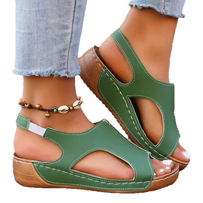 Chaussons confortables pour femmes avec une zone de orteils ouverte et une semelle ergonomique Chic und Stil