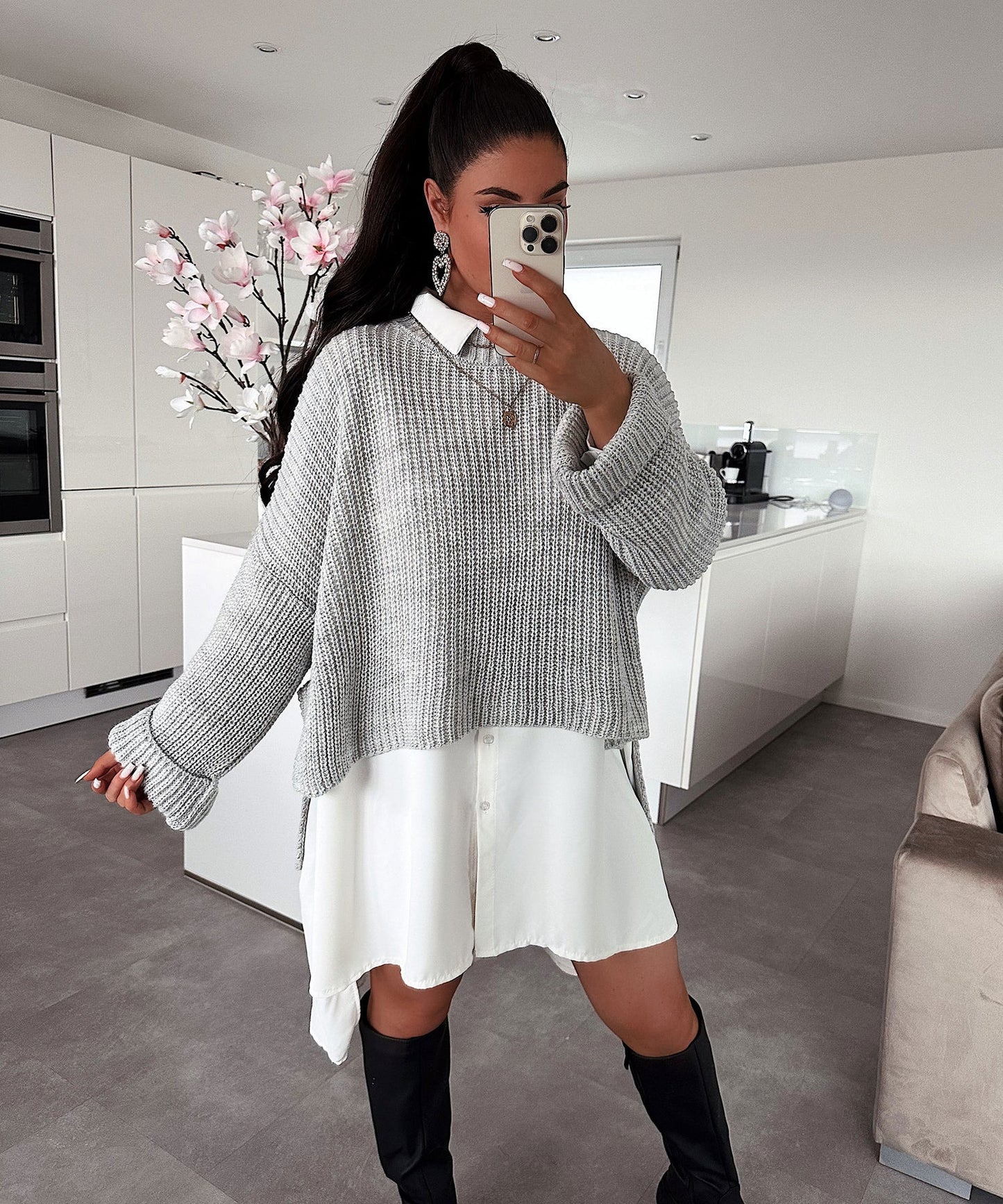 Pull en tricot surdimensionné pour femmes avec design à trous texturé et coupe décontractée Chic und Stil