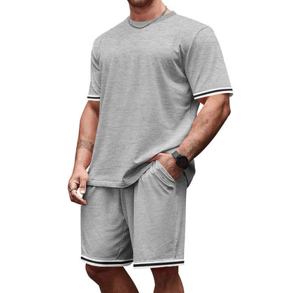 Ensemble de t-shirt sportif pour hommes et shorts avec tissu respirant et détails contrastés Chic und Stil