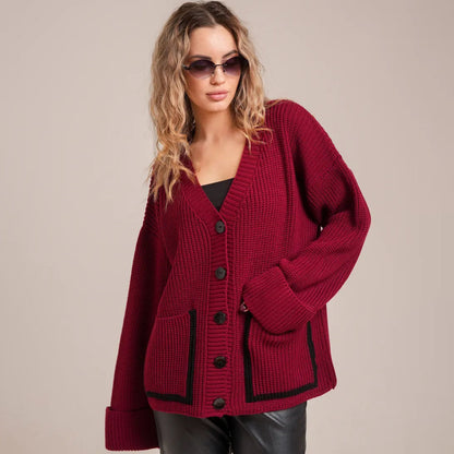 Dames gros tricot cardigan avec grandes poches et bouton décoratif Chic und Stil