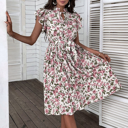 Robe portefeuille florale élégante pour femmes avec taille ajustable Chic und Stil