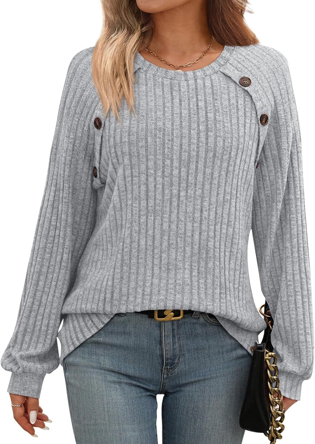 Pull en tricot pour femmes avec boutons décoratifs et fine structure côtelée Chic und Stil