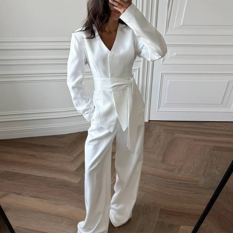 Dames élégant ensemble de costume d'affaires avec blazer cintré et pantalon large Chic und Stil