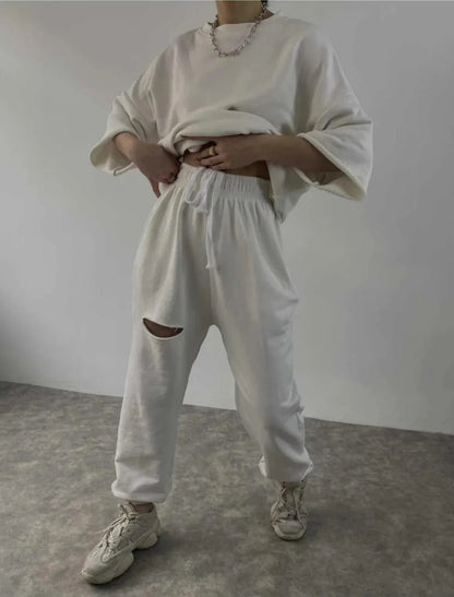 Casual set for women with oversized top and elastic pants Chic und Stil