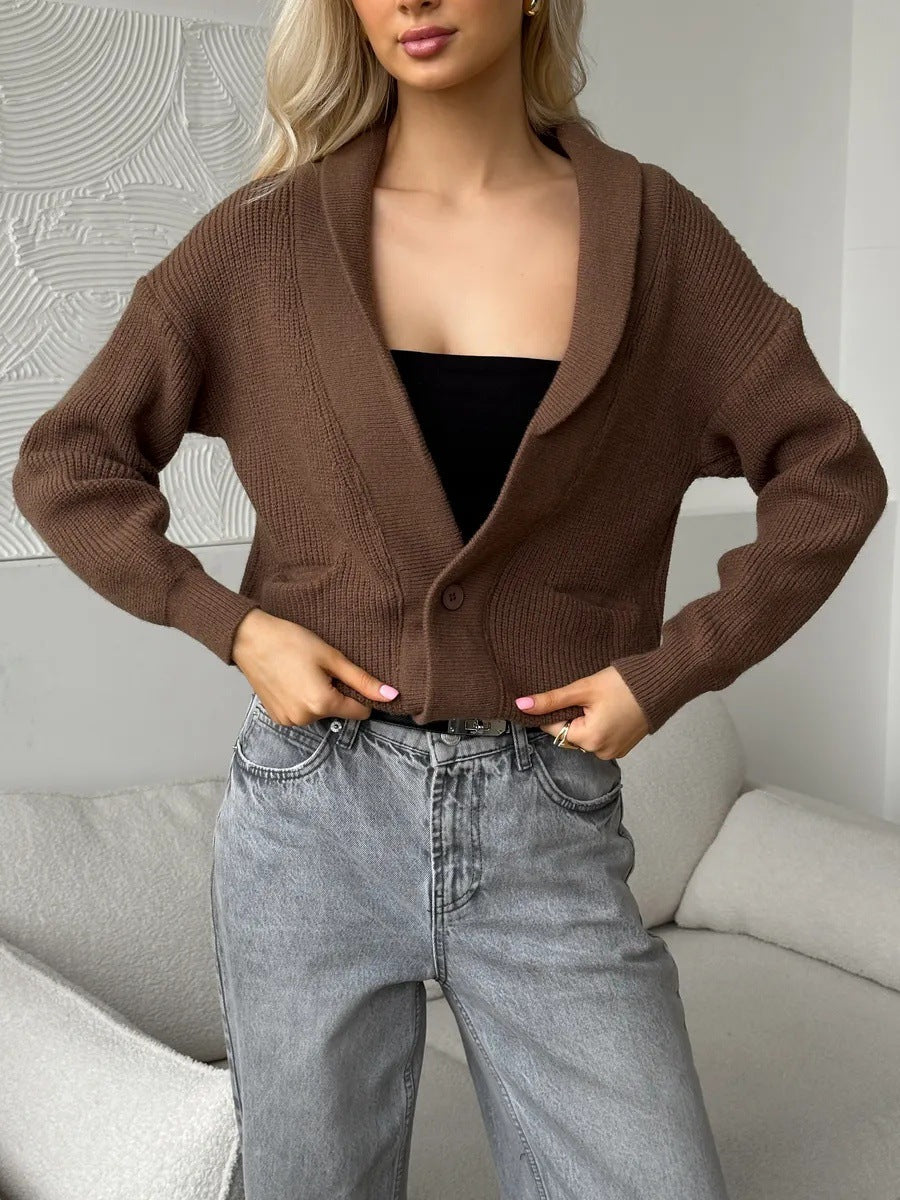 Dames cardigan confortable avec grandes poches et col à la mode Chic und Stil