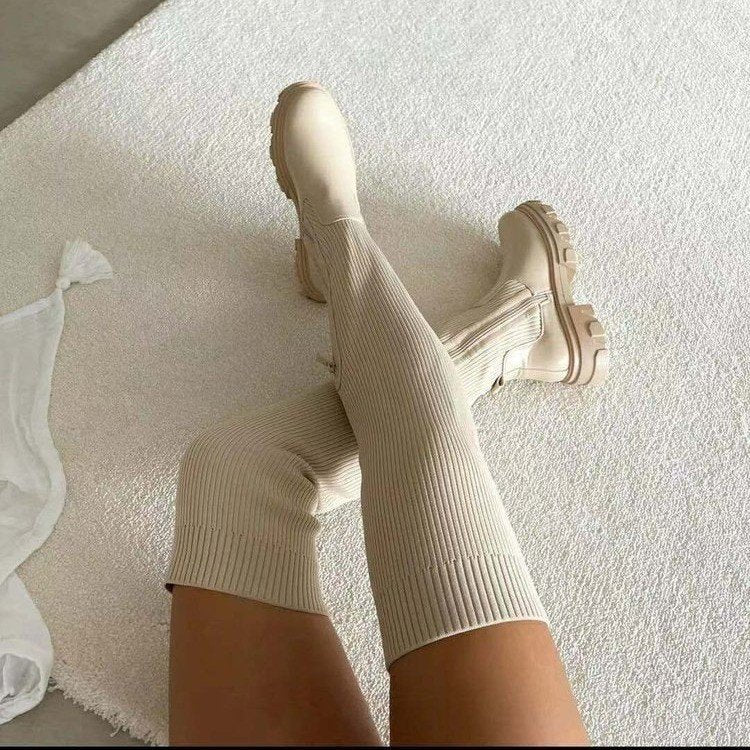 Bottes hautes pour femmes avec fermeture éclair latérale et semelle antidérapante Chic und Stil