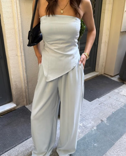 Dames élégant combinaisons avec découpe épaule nue et matériau fluide Chic und Stil