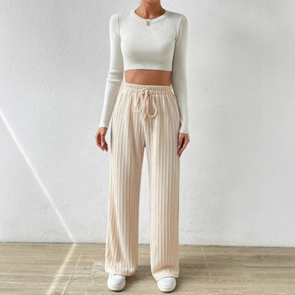 Comfortable casual pants for women in ribbed design Chic und Stil