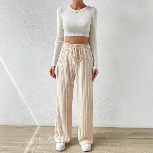 Comfortable casual pants for women in ribbed design Chic und Stil