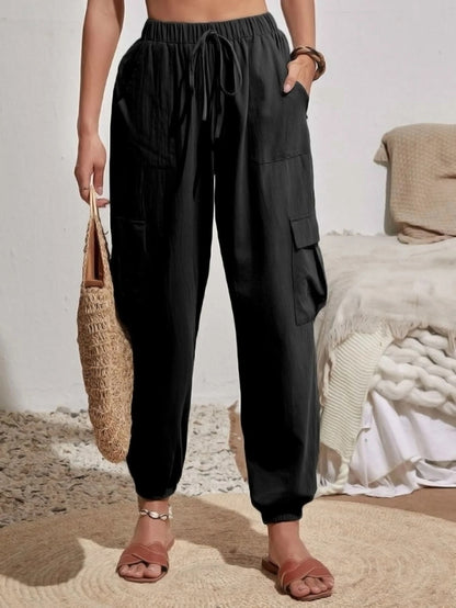 Casual cargo pants for women with elastic waist and practical pockets Chic and Style