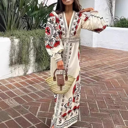 Robe maxi femme avec broderies florales et élégant décolleté en V Chic und Stil