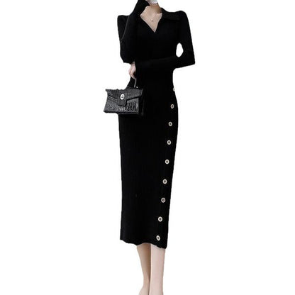 Robe en tricot pour femmes avec col asymétrique et boutons décoratifs Chic und Stil