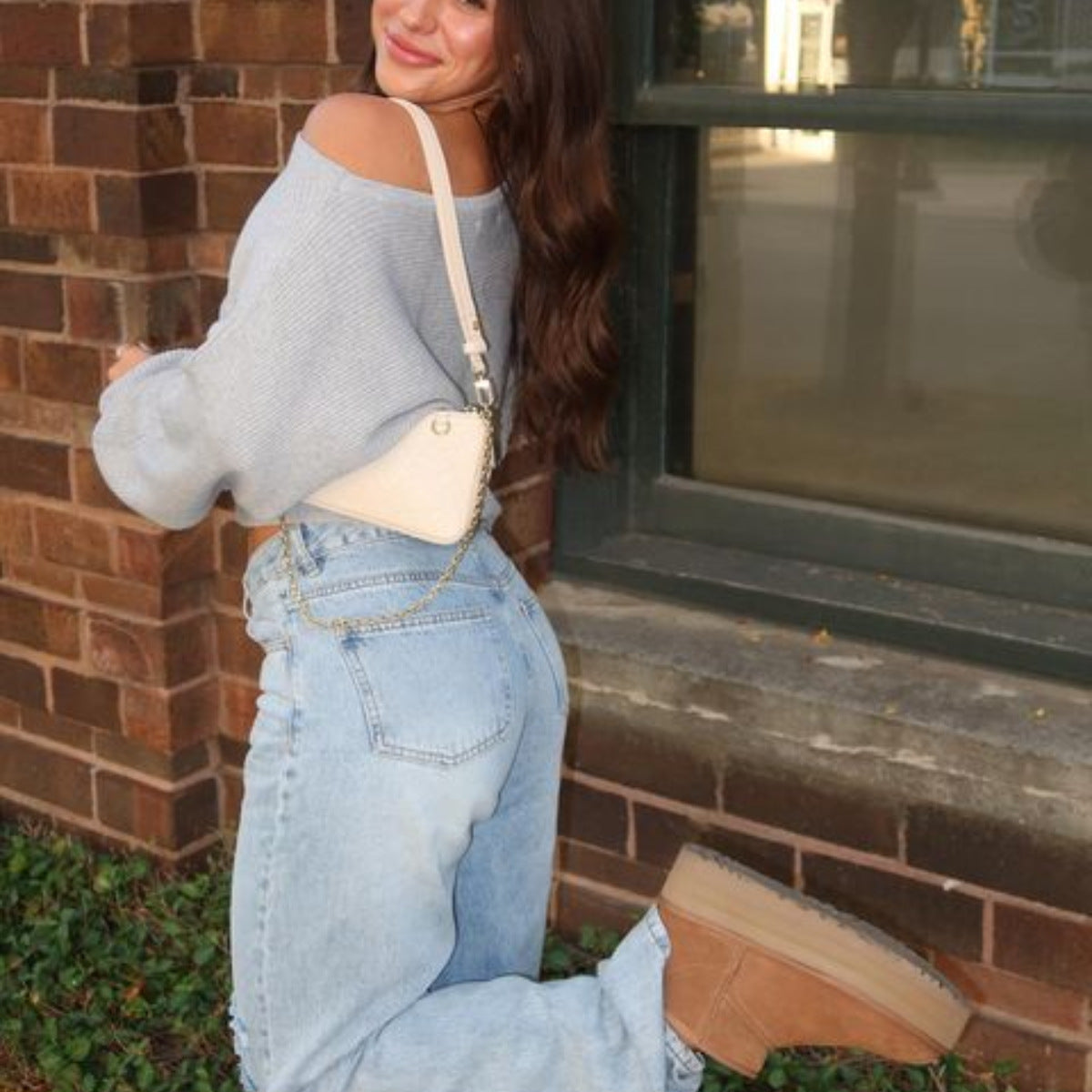 Dames Haut tricotée raccourcie avec décolleté asymétrique et coupe décontractée Chic und Stil