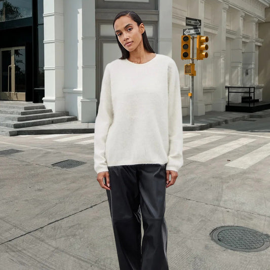 Dames pull en tricot doux avec un élégant col rond et une coupe décontractée Chic und Stil
