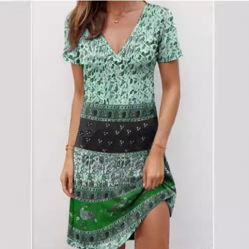 Robe courte à manches courtes pour femmes avec décolleté en V à la mode et motif créatif Chic und Stil