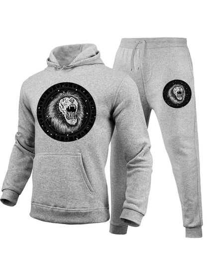 Ladies' hoodie and jogger pants set with an innovative lion pattern Chic und Stil