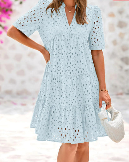 Robe A-line à motif de trou d'œil pour femmes Chic und Stil