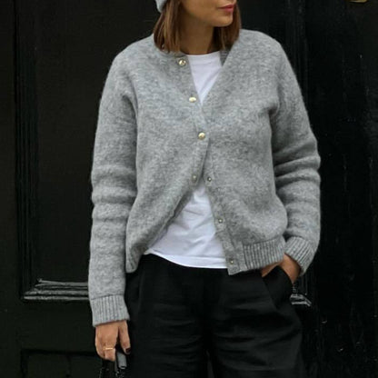 Dames cardigan en tricot douillet avec boutonnière et poches Chic und Stil