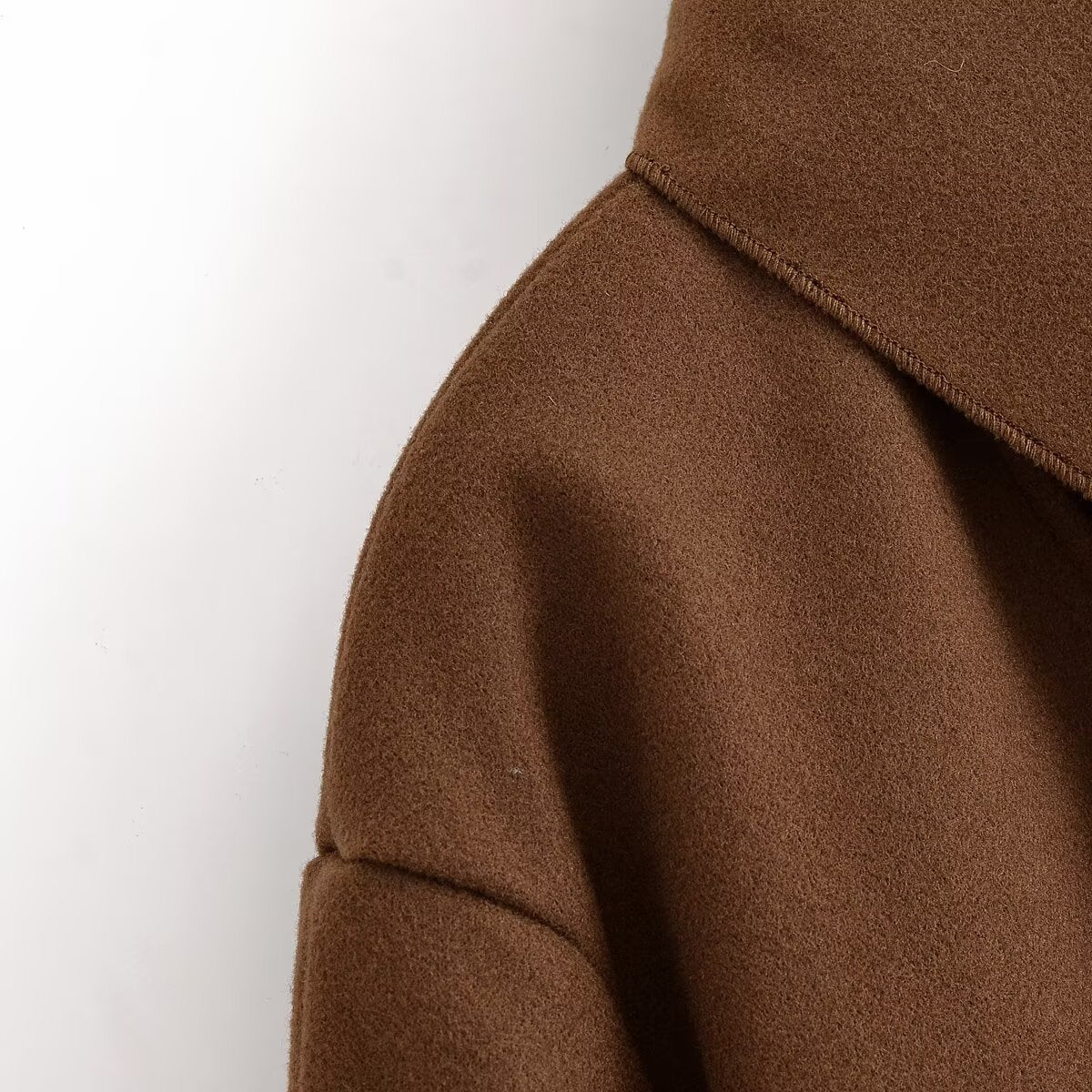 Dames élégante veste courte avec grand col Chic und Stil