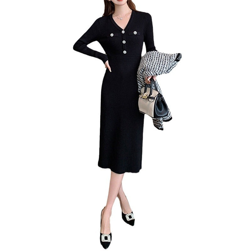 Robe maxi élégante pour femmes avec décolleté en V et détails de boutons Chic und Stil