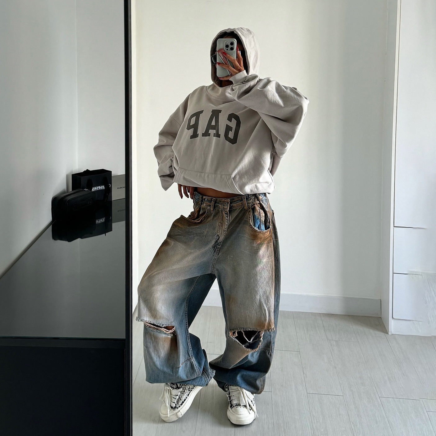 Dames baggy jeans avec design vieilli et détails détruits créatifs Chic und Stil