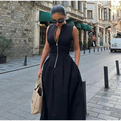 Femmes Robe de loisirs élégante avec un design col montant et fermeture éclair cachée Chic und Stil