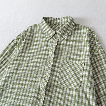 Chemise à carreaux pour femmes avec coupe tendance et poche poitrine Chic und Stil