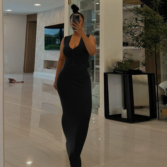 Robe maxi ajustée pour femmes avec détails de boutons et coupe étroite Chic und Stil