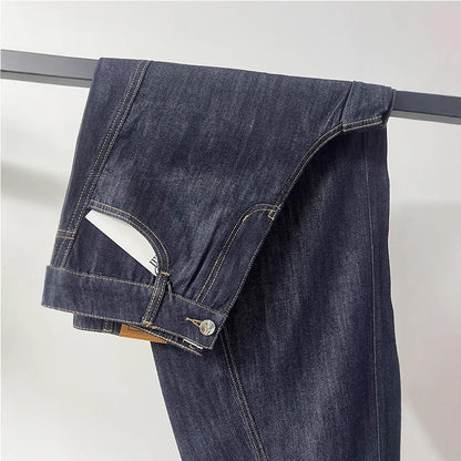 Loose-fitting high-waisted denim pants for women with side pockets Chic and Style