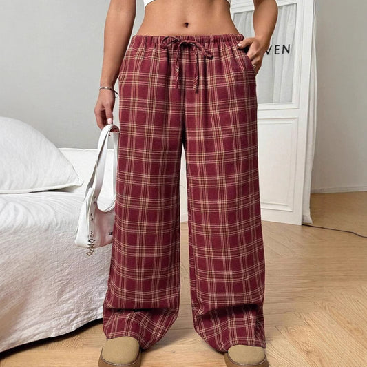 Casual tartan pants for women with a wide cut and elastic waistband Chic and Style