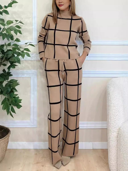 Women's sweatpants with a stylish tartan design and practical pockets Chic and Style