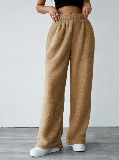 Ladies Comfortable Fleece Pants in Chic and Stylish Loose Design